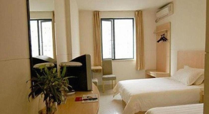 Jinjiang Inn Select Wuhan Xinhua Road Xiehe Hospital Buitenkant foto